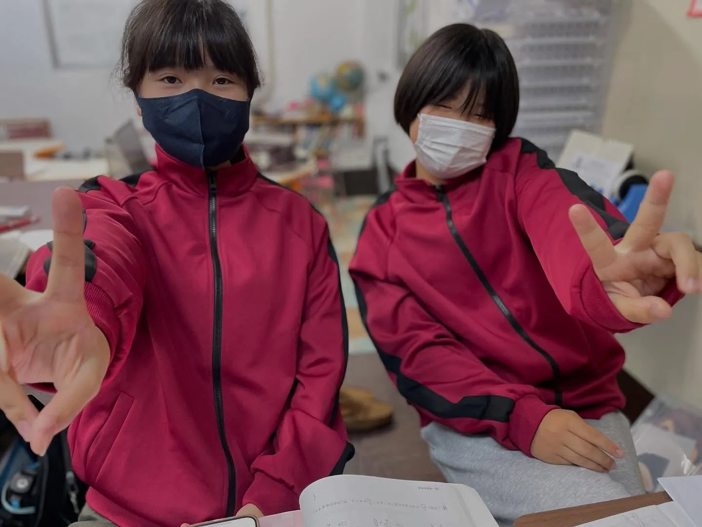 【仲良きことは美しき哉】　