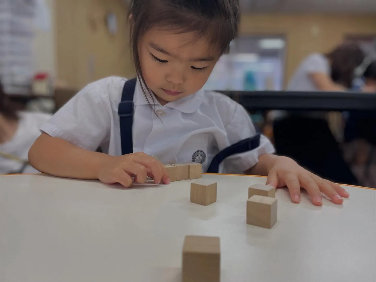 【仲良きことは美しき哉】　