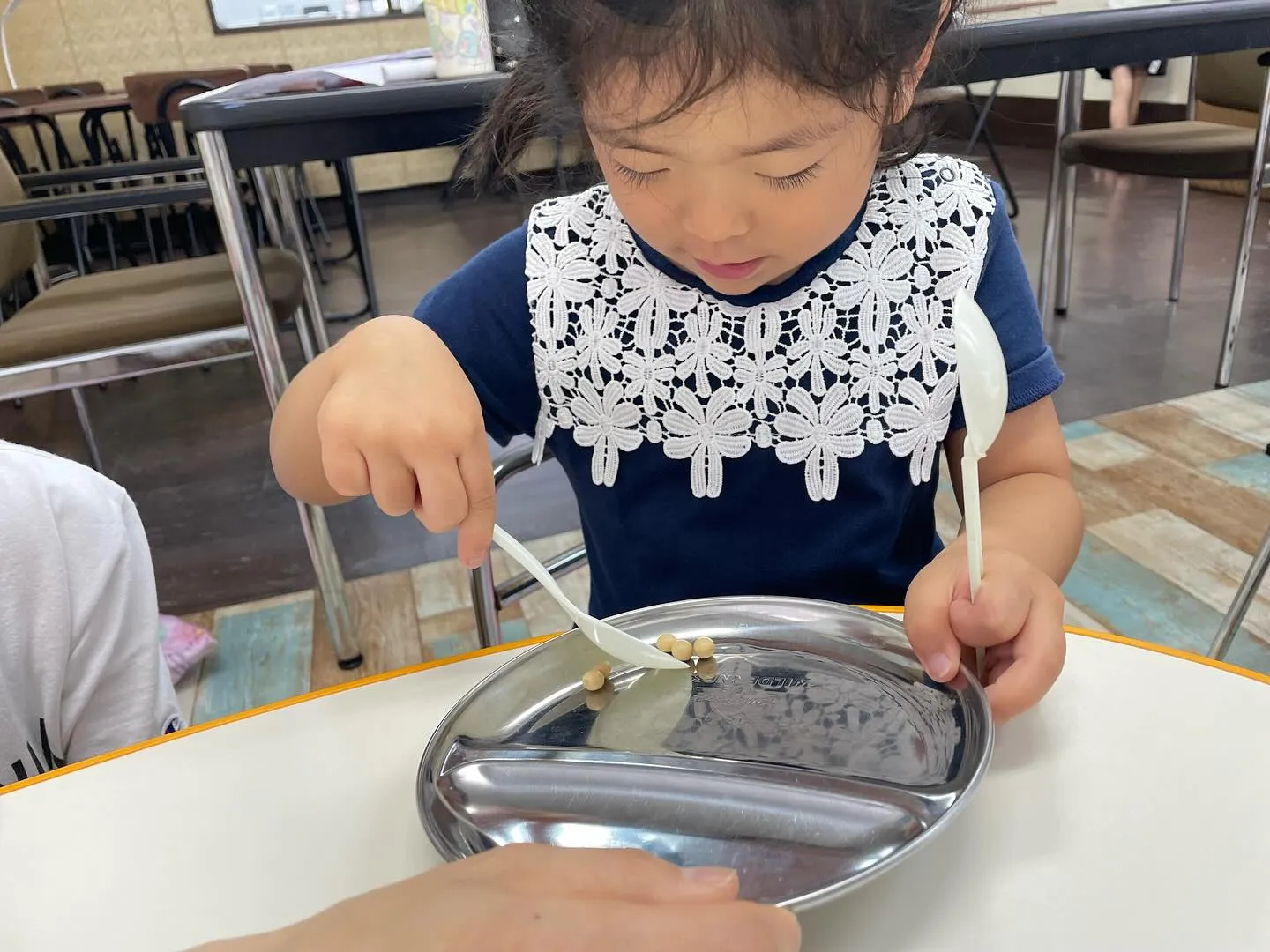 【仲良きことは美しき哉】　